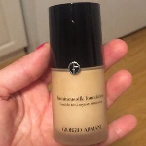 Giorgio Armani Luminous Silk Foundation in #5